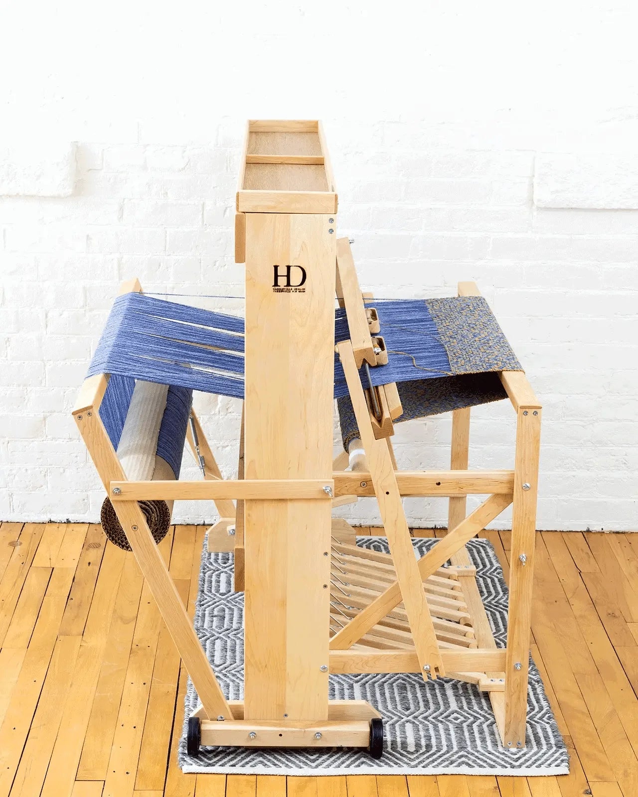 Harrisville Designs T-Serie Webstuhl zusammengeklappt