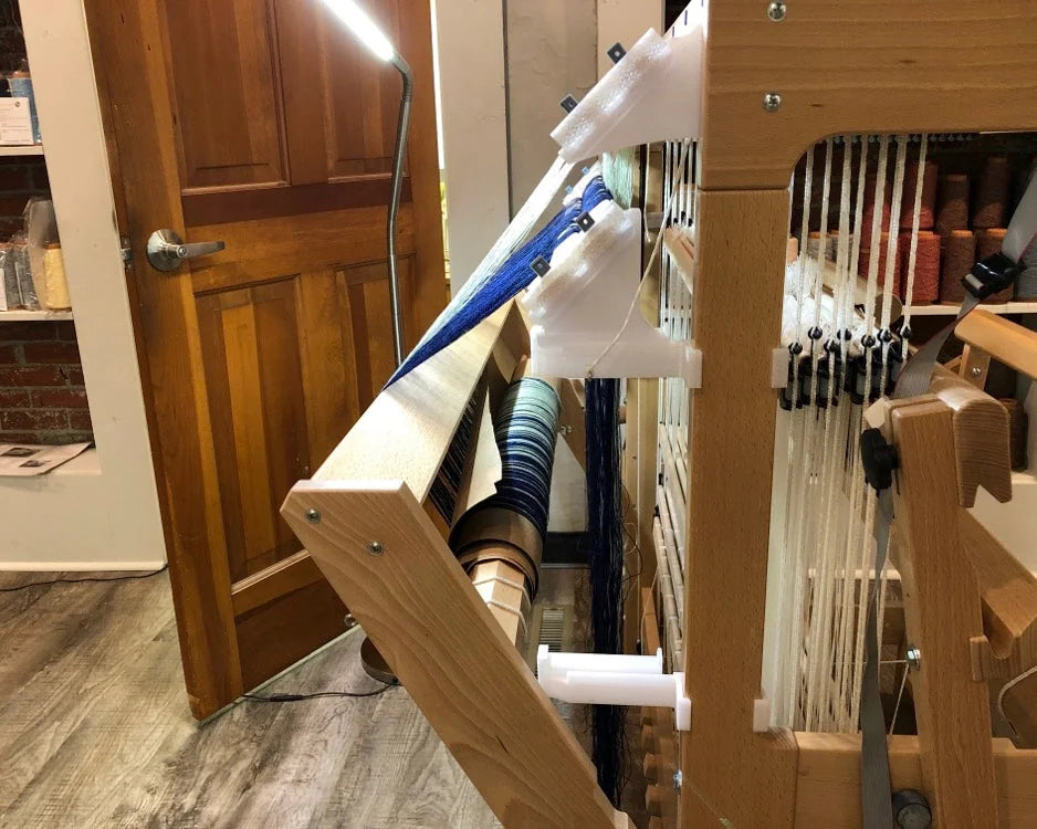 LoftyFiber Double Warp Helping Hands Louet Spring - Aufbaeumen